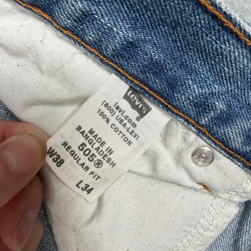Levis 505 Regular Fit Jeans Mens 38x34 Medium Wash Blue Straight Leg Denim